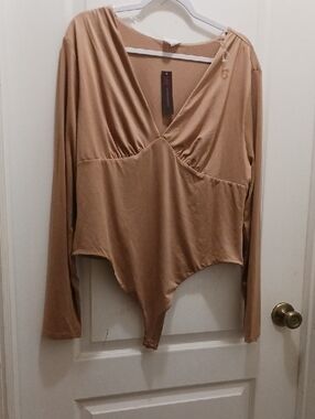 No Boundaries Mocha Clay Long-Sleeve V-Neck Bodysuit